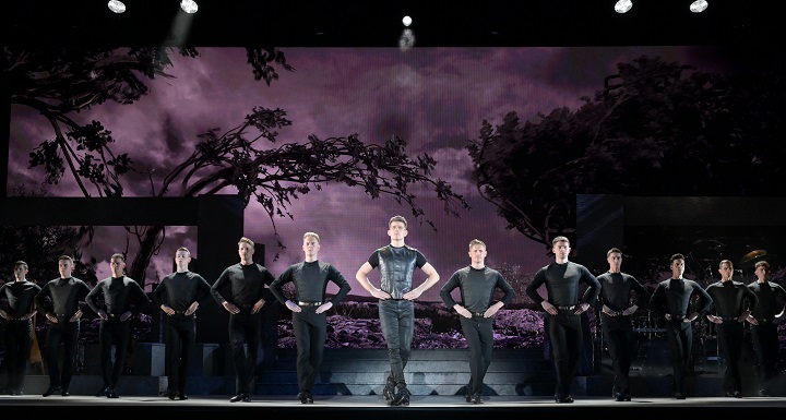 TITEL_Riverdance - 25th Anniversary Show (Thunderstorm)_Fotocredit_Jack Hartin © Abhann Productions